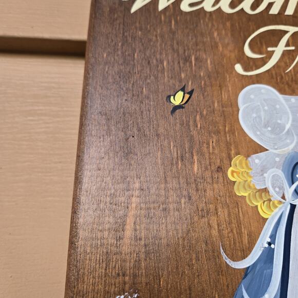 Vintage Hand Painted Folk Art Daisy Amish Lady Welcome Friends Cutting Board - Picture 5 of 11